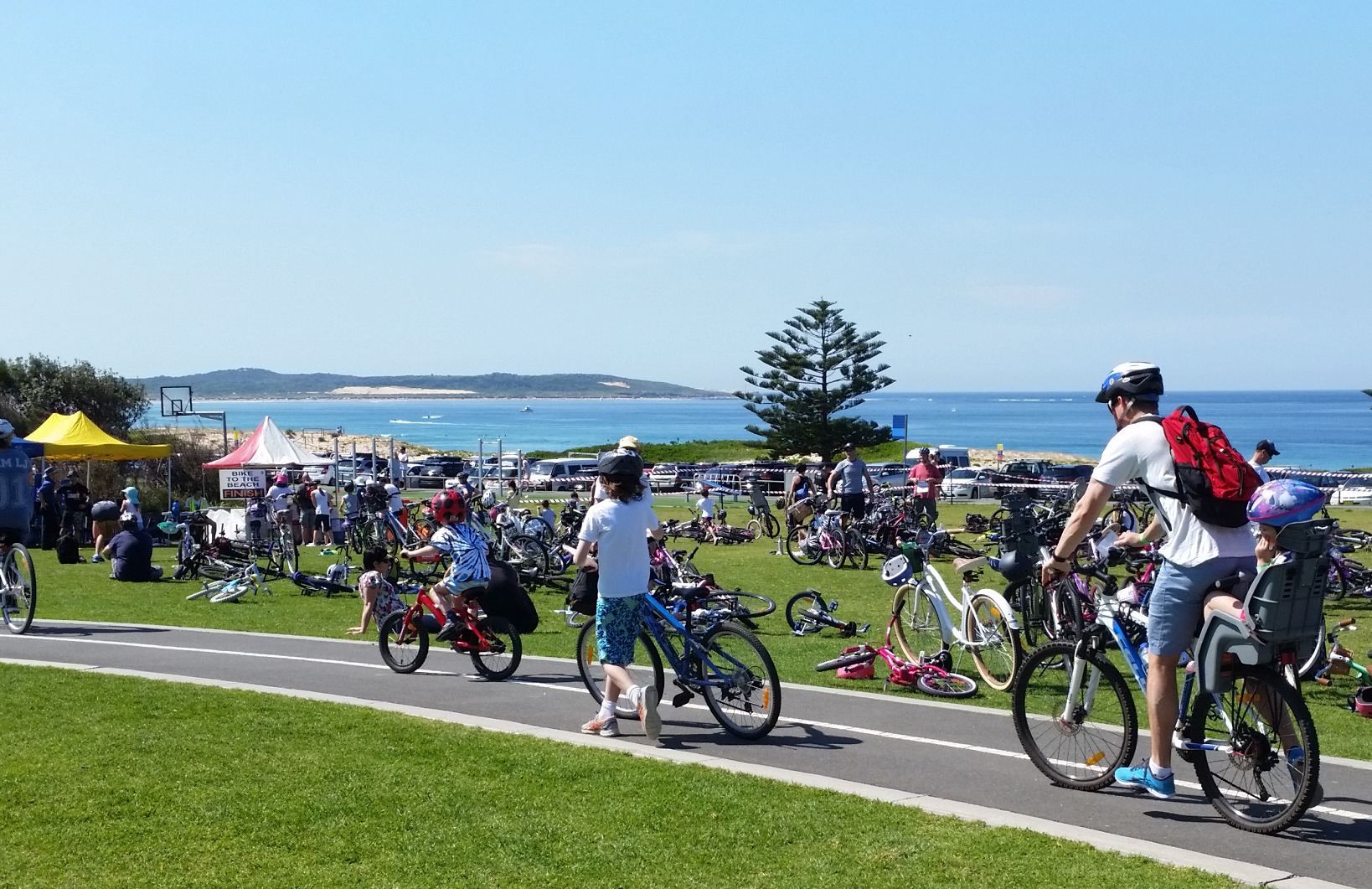 7km bicycle ride from Taren Point Shorebird Reserve to Don Lucas Reserve, Cronulla.