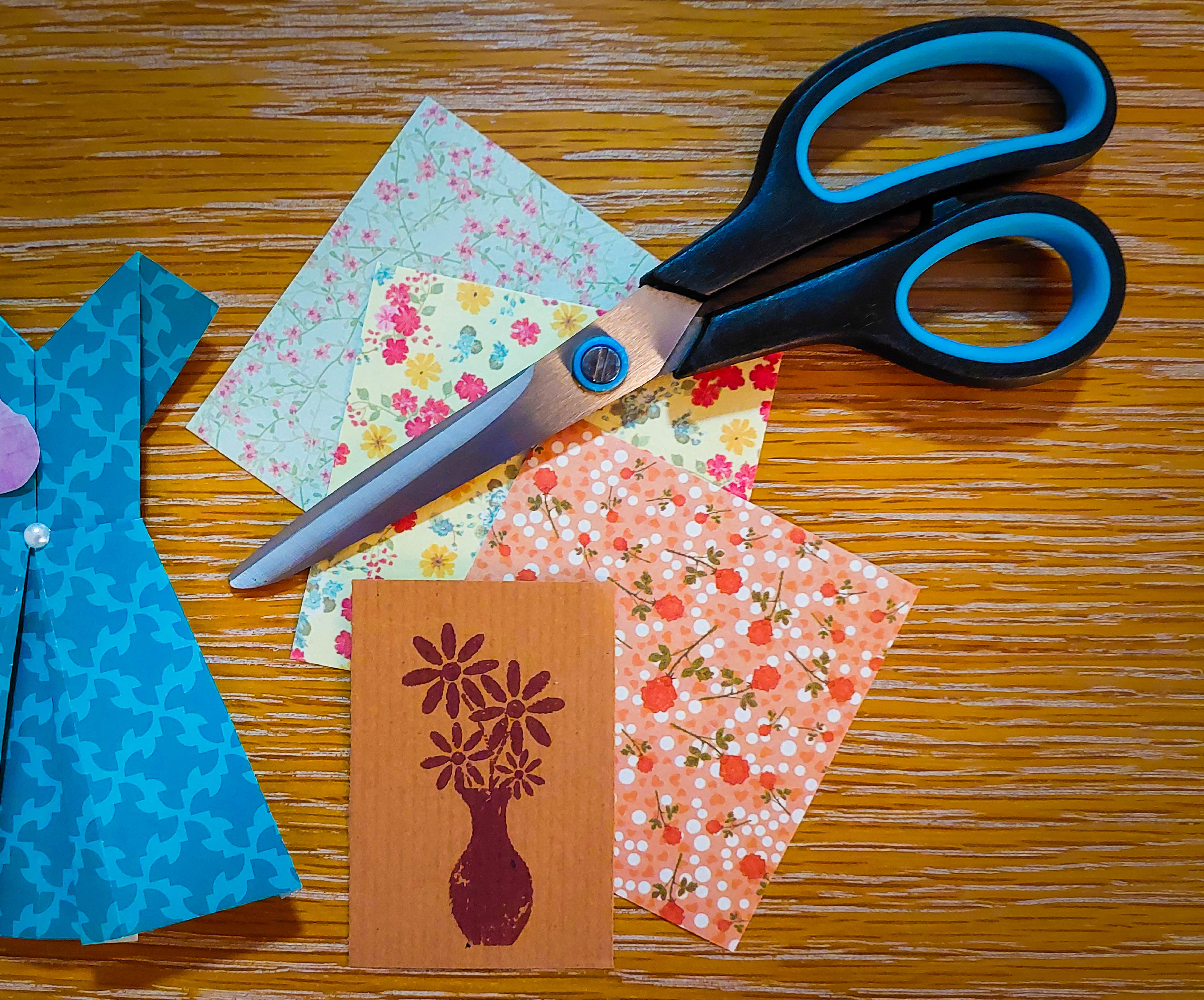 Join us at Menai Library for a cardmaking workshop with Lisa. You will be shown a variety of techniques including stamping and papercraft. Book now.